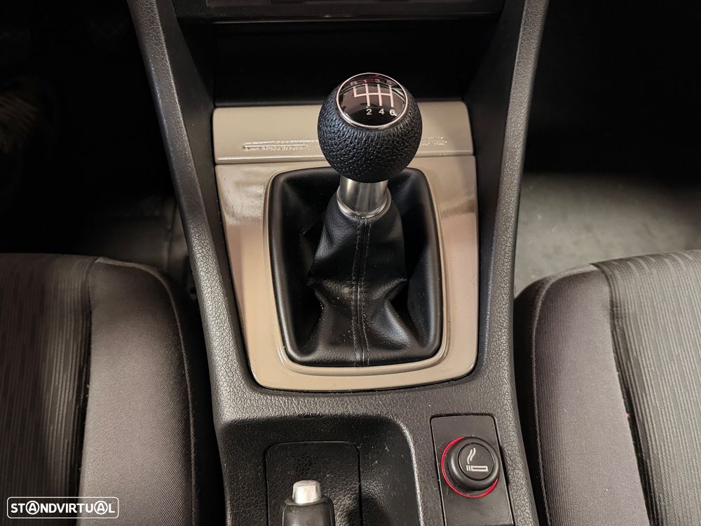 Audi A4 2.0 TDI Sport - 26
