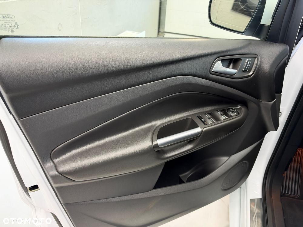 Ford Kuga 2.0 TDCi 4x4 Individual - 12