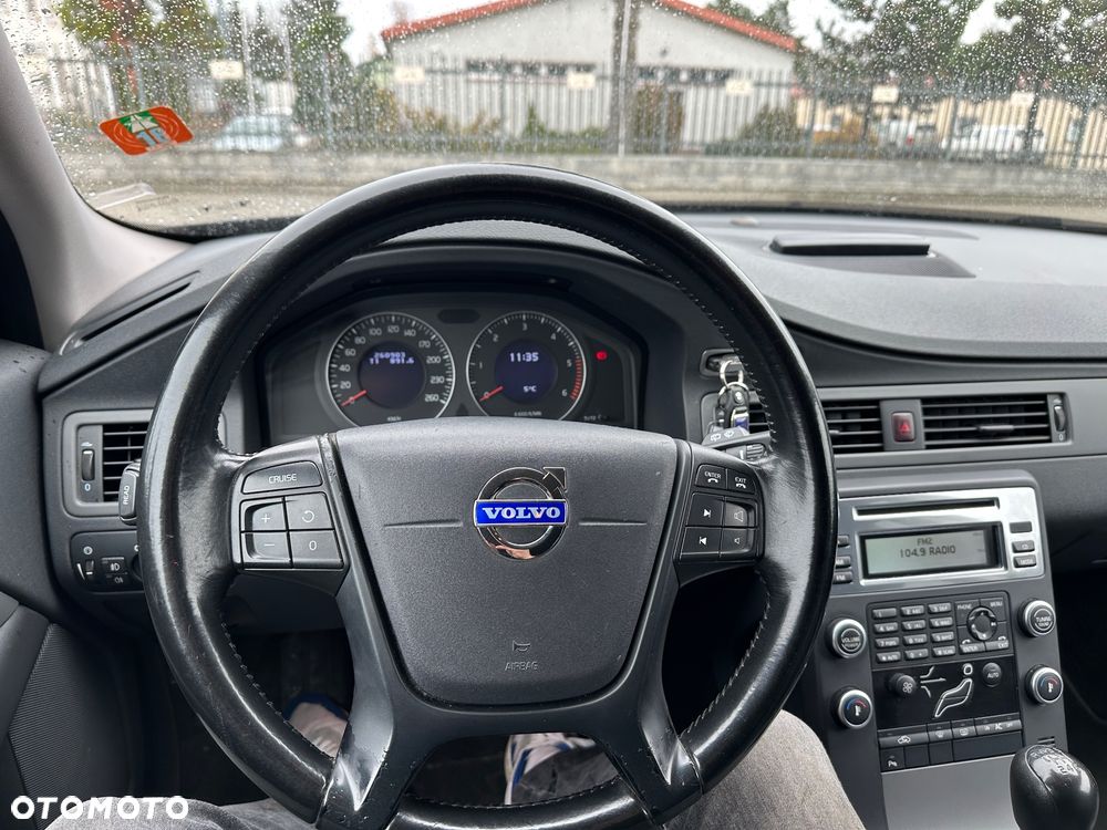 Volvo V70 2.0D Momentum - 13