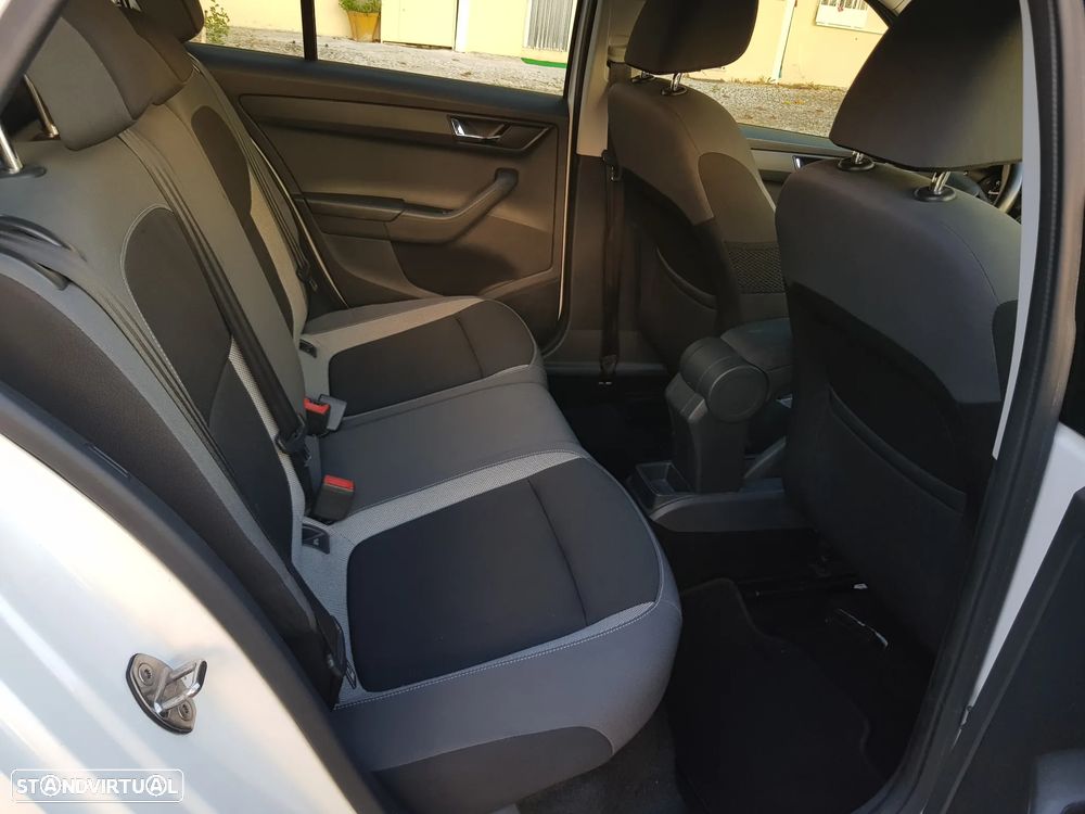 Skoda Fabia Break 1.0 Style - 34