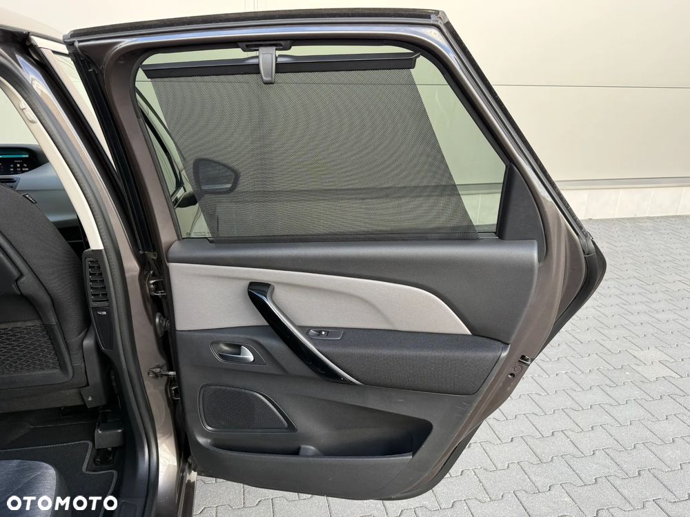 Citroën C4 Picasso - 32