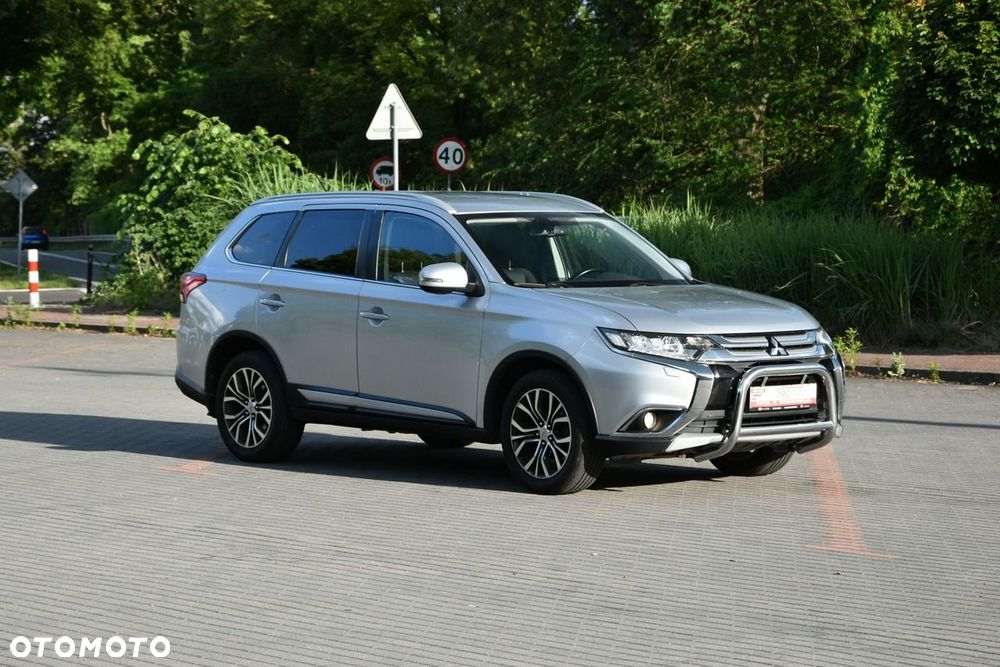 Mitsubishi Outlander - 9