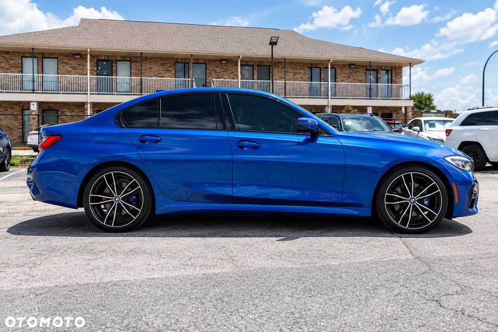 BMW Seria 3 330i M Sport - 6