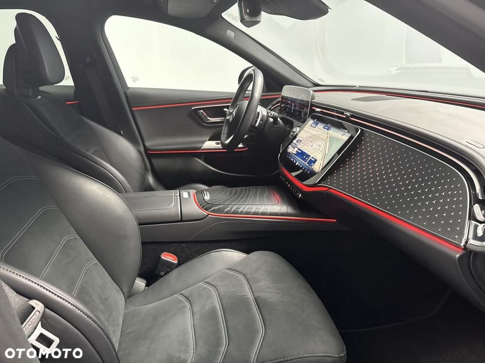 Mercedes-Benz Klasa E 220 d mHEV 4-Matic AMG 9G-Tronic - 26