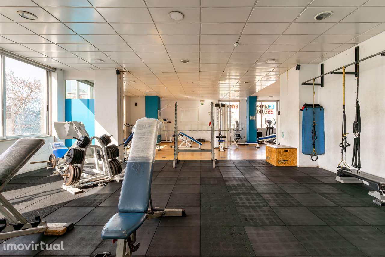 Loja no Centro Comercial da Amora - Grande imagem: 3/16