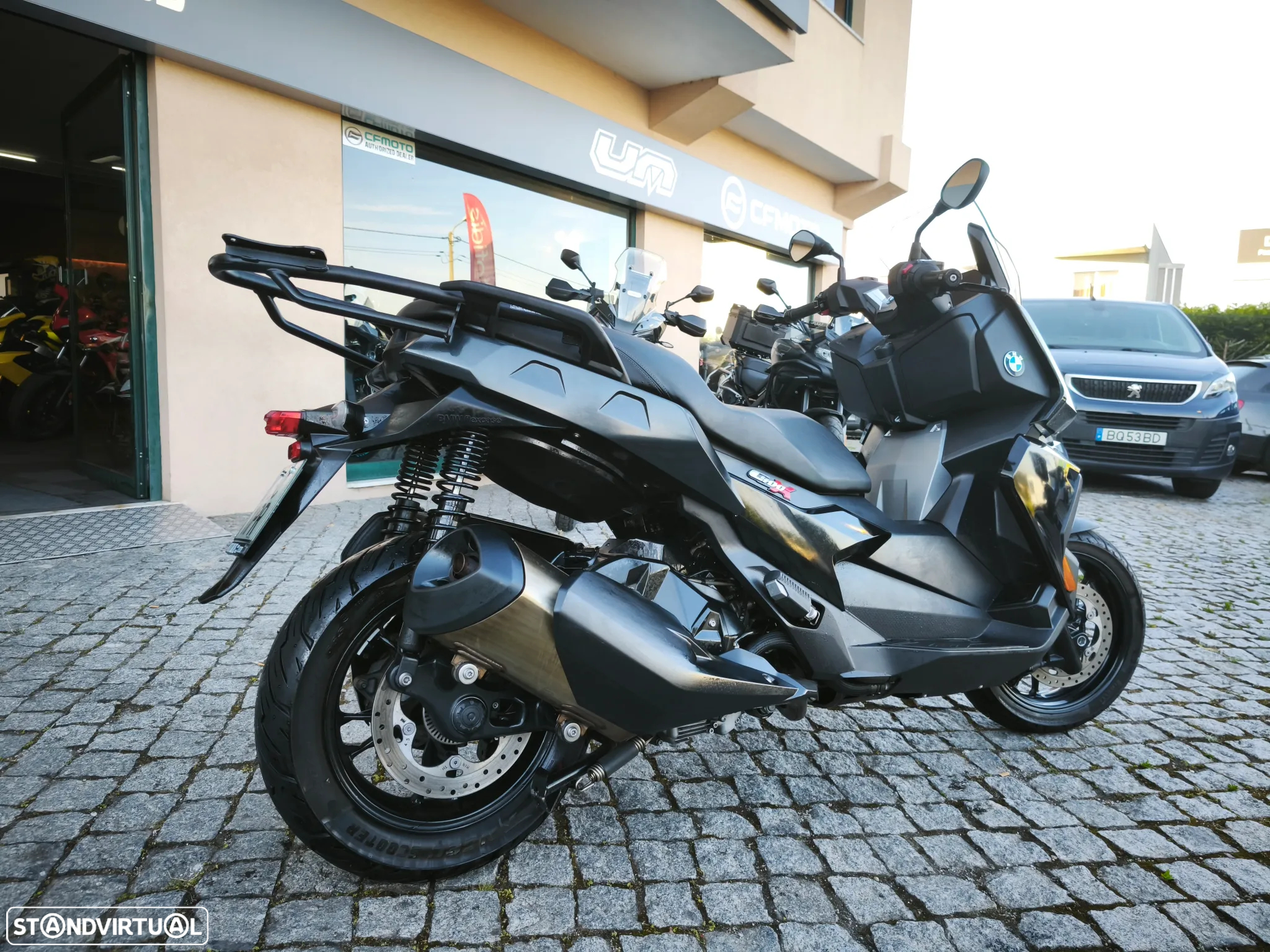 BMW C 400 X Black Scooter - 8