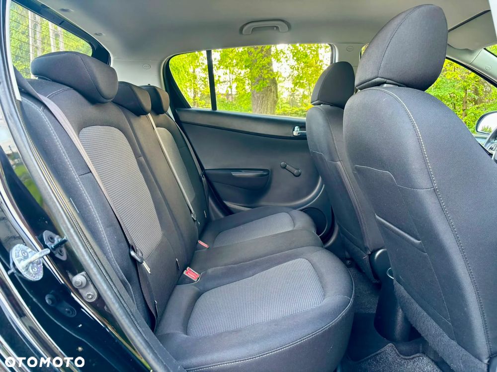Hyundai i20 1.25 Wersja Jubileuszowa - 36