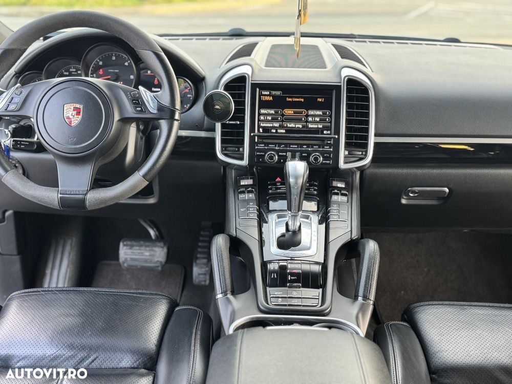 Porsche Cayenne Platinum Edition - 19