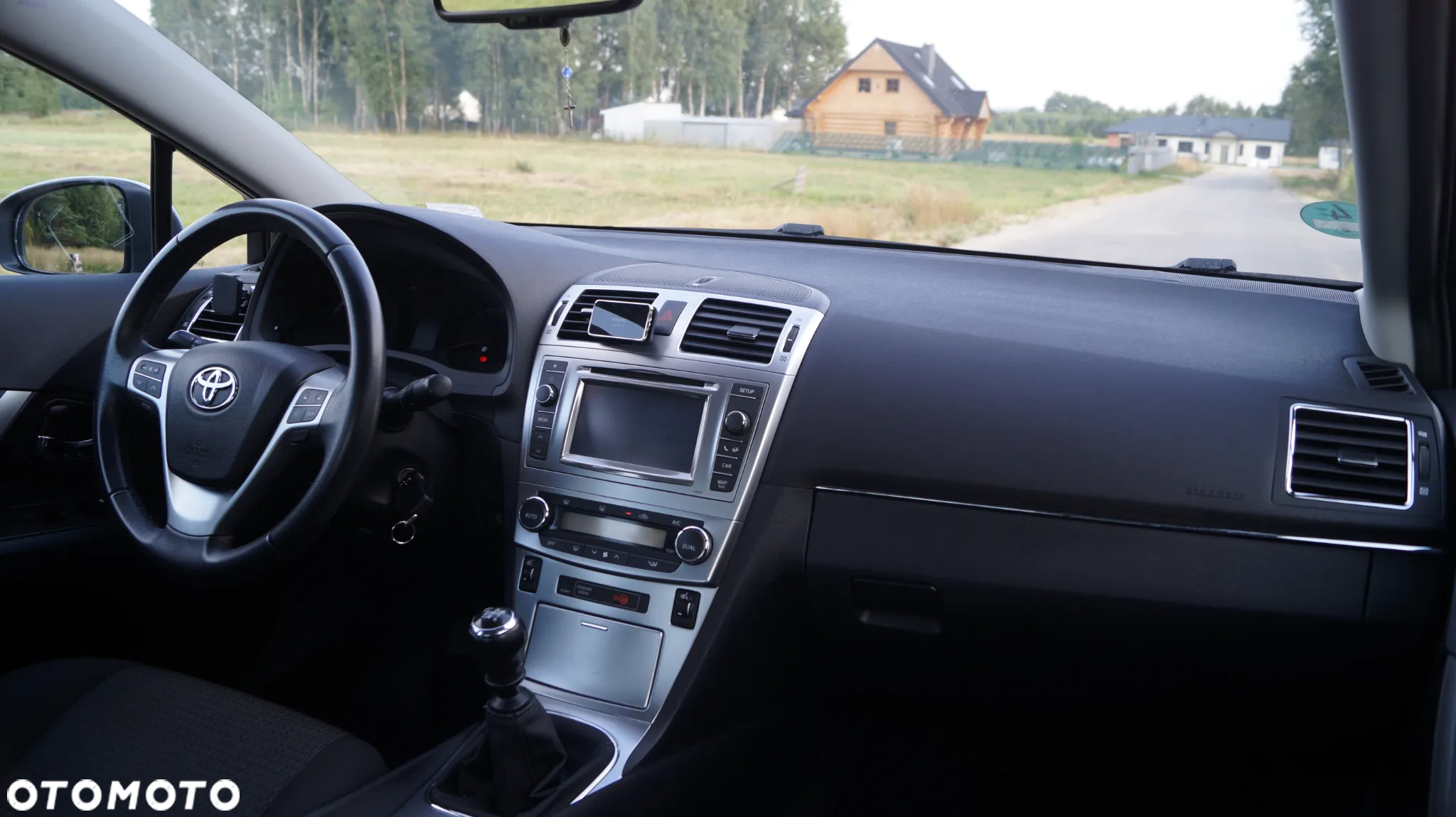 Toyota Avensis 1.8 Sol plus NAVI - 22