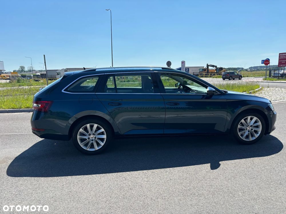 Skoda Superb 2.0 TDI Ambition - 10