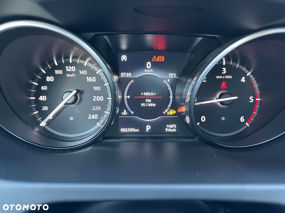 Land Rover Discovery Sport - 22