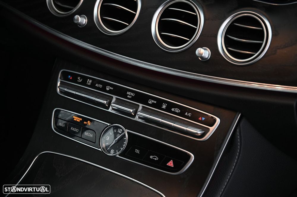 Mercedes-Benz E 300 de AMG Line - 27