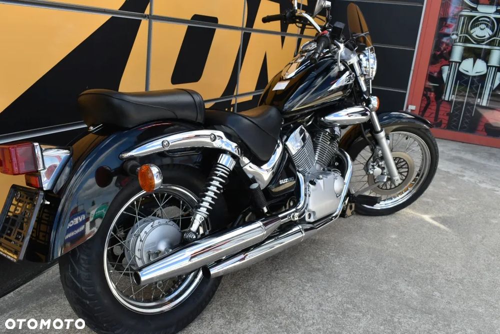 Suzuki Intruder - 31