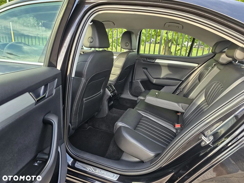Skoda Superb 2.0 TDI DSG Ambition - 14