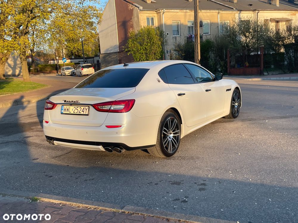 Maserati Quattroporte D - 2