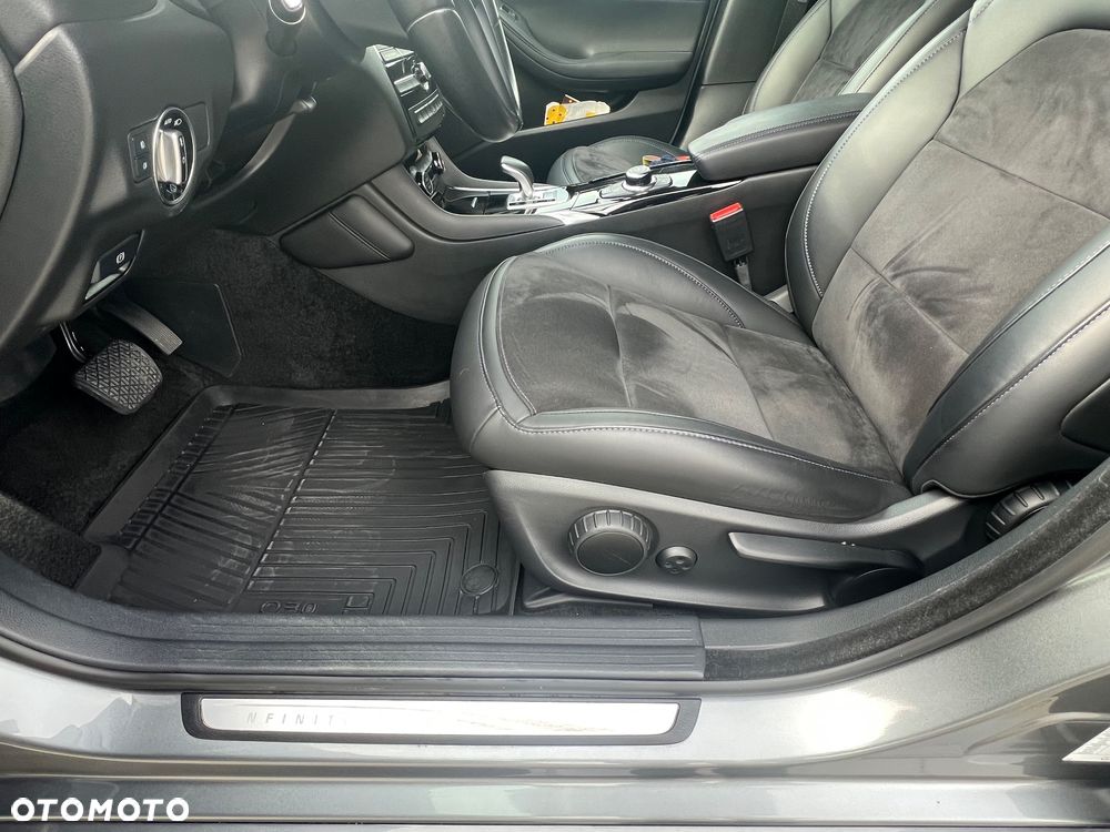 Infiniti Q30 1.5d Premium 7DCT - 9