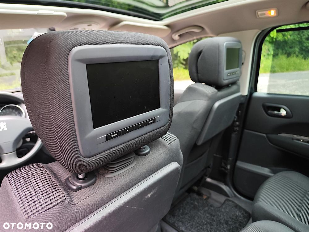 Peugeot 5008 HDI FAP 150 Family Plus - 30
