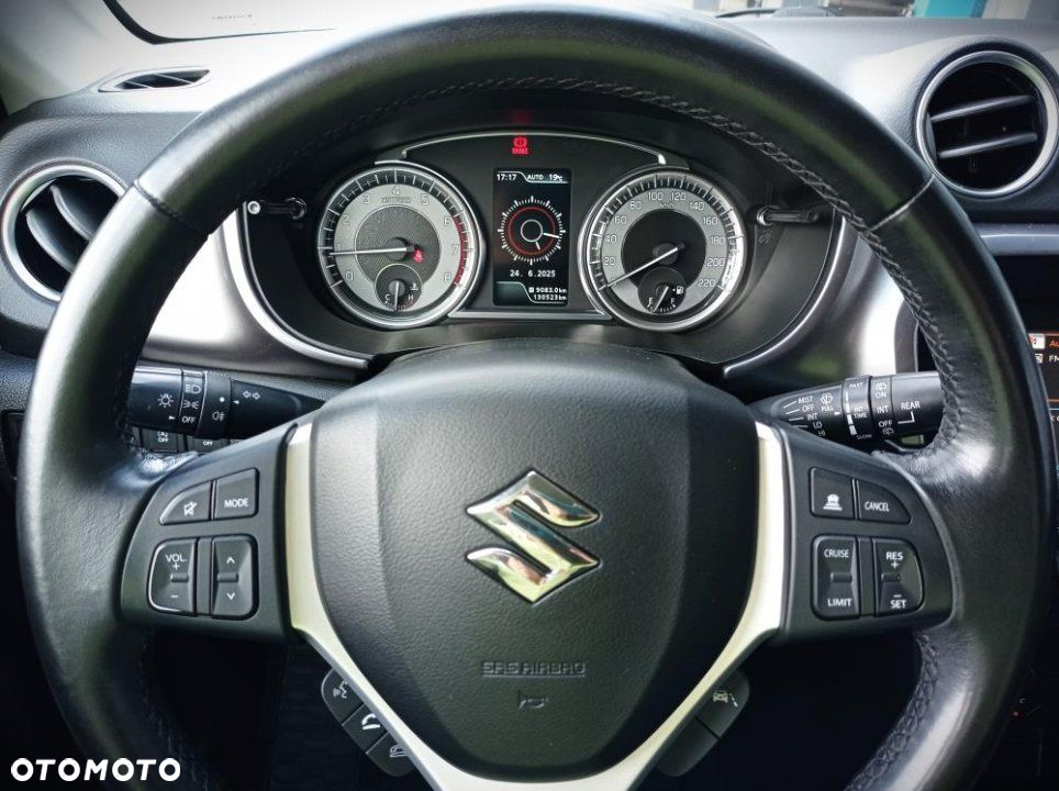 Suzuki Vitara - 14