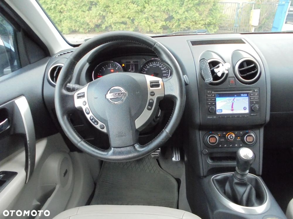 Nissan Qashqai+2 2.0 dCi DPF tekna - 33