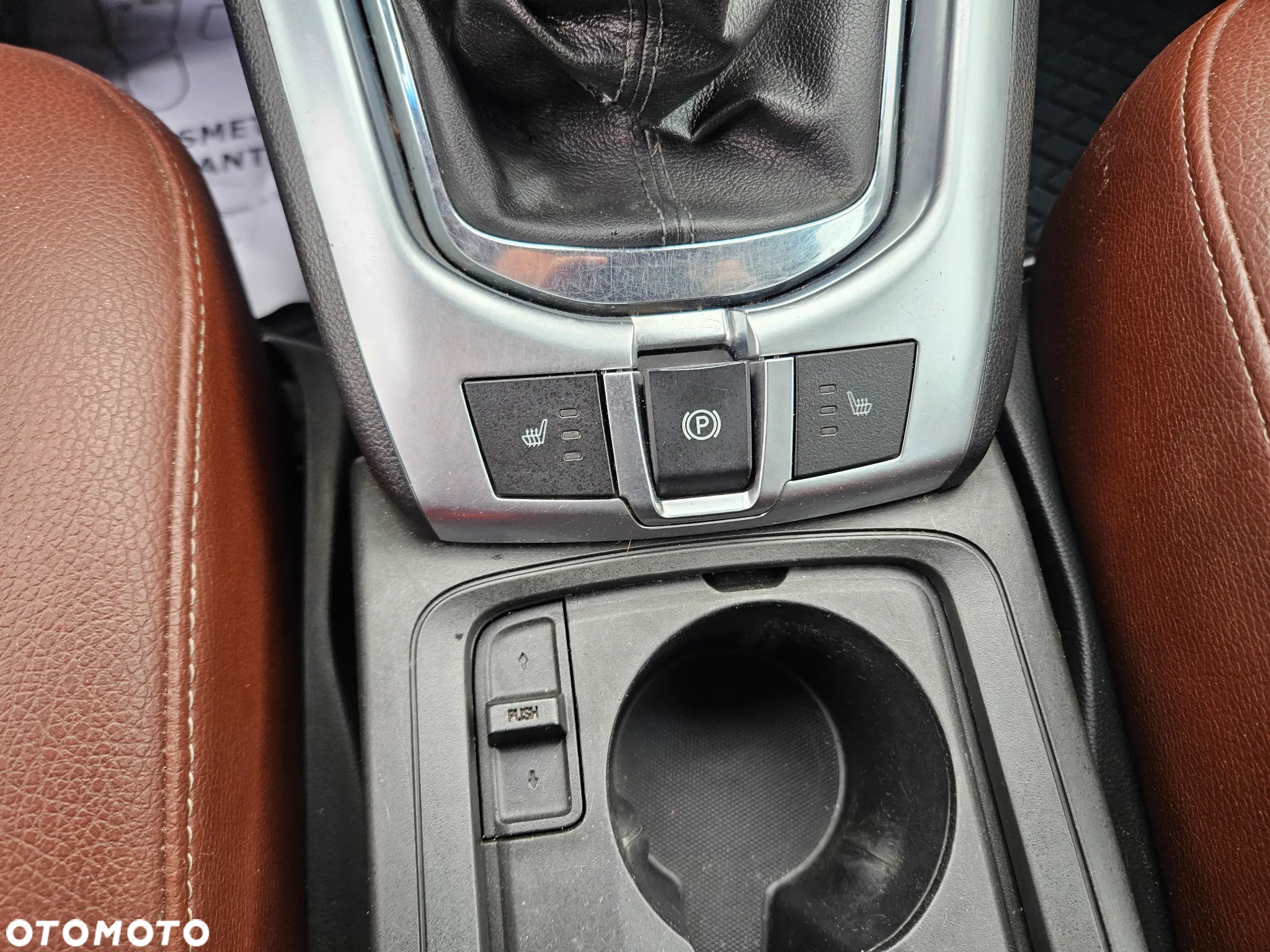 Opel Antara 2.2 CDTI 4x4 ecoFLEX Start/Stop Design Edition - 24