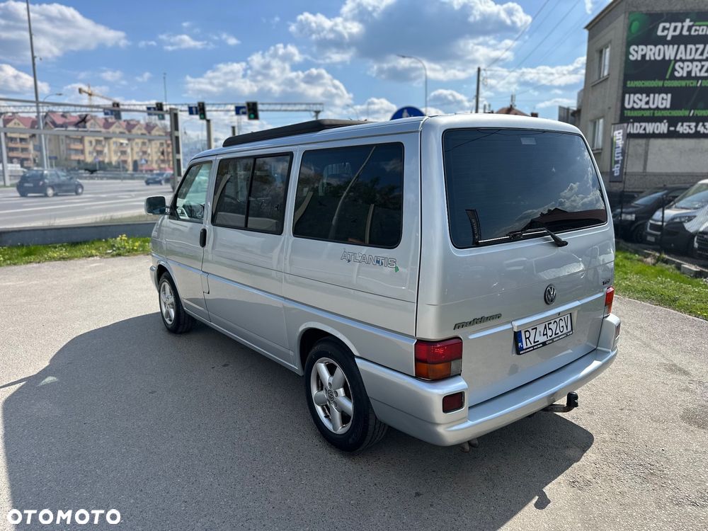 Volkswagen Multivan Standard - 3