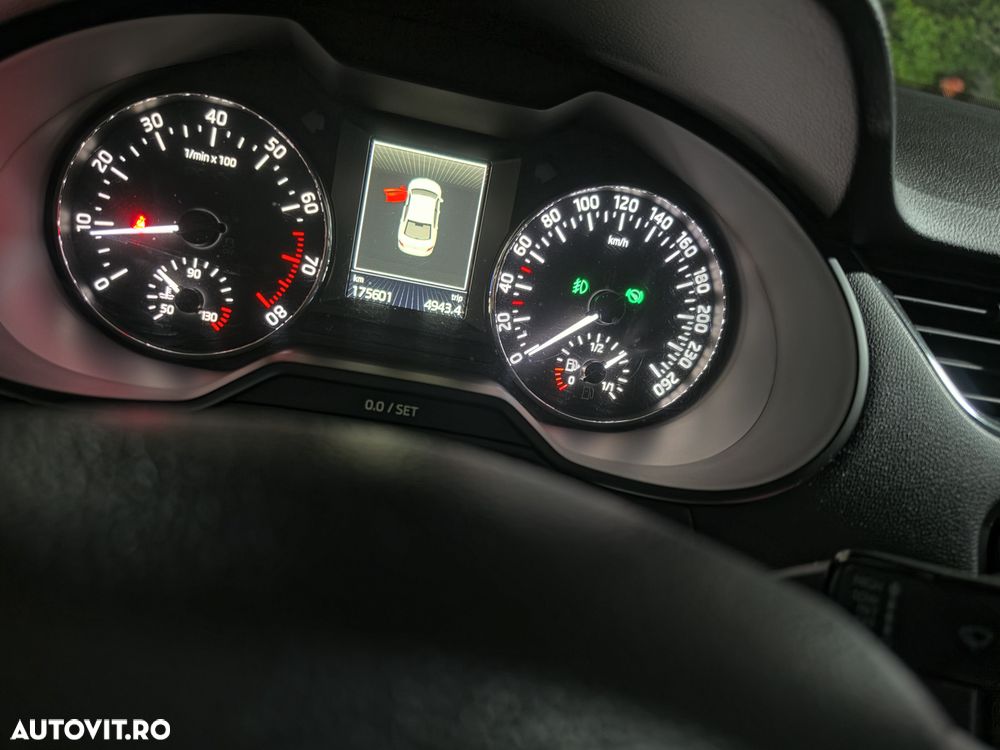 Skoda Octavia 1.8 TSI DSG Ambition - 13
