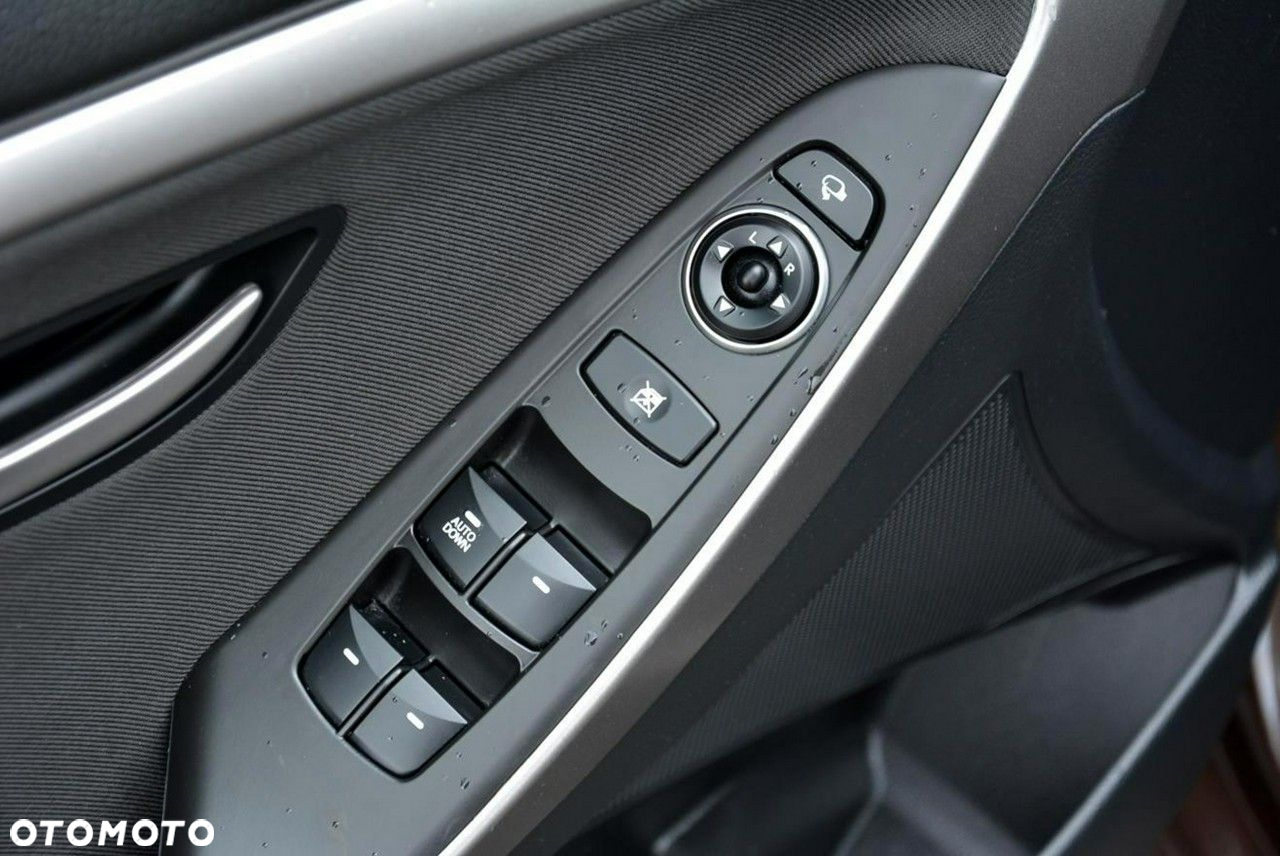 Hyundai i30 Kombi 1.4 Trend - 33