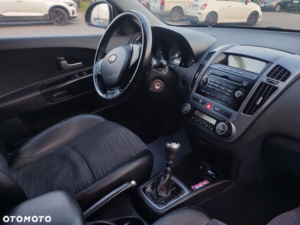 Kia Ceed 1.4 CVVT LX Basis - 21