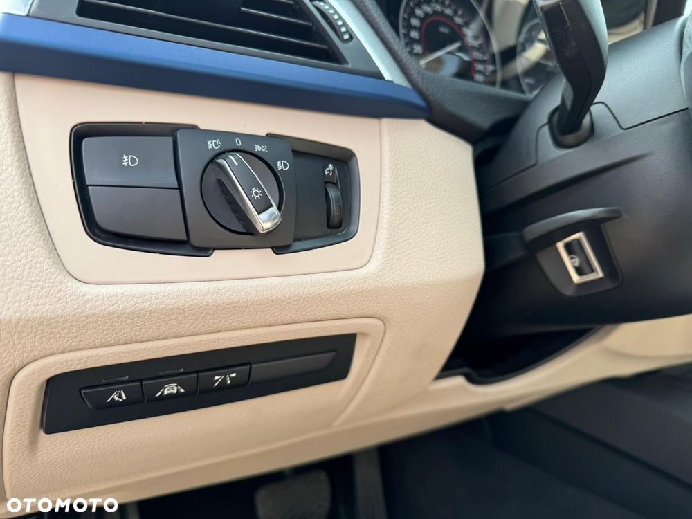 BMW Seria 3 340i xDrive Edition M Sport Shadow - 23