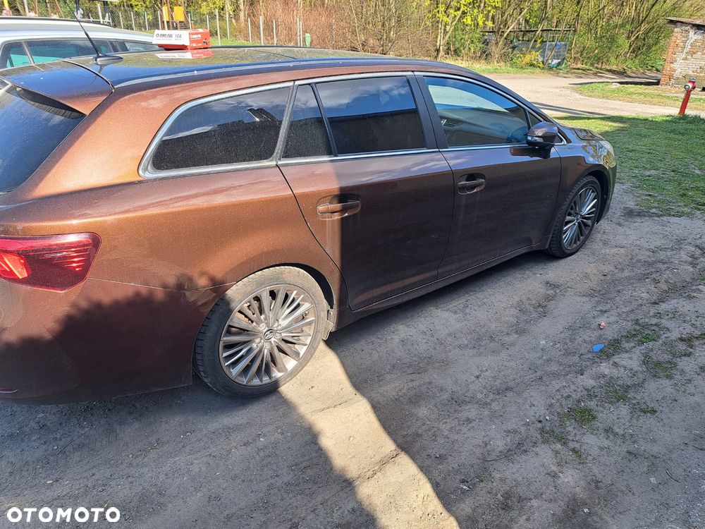 Toyota Avensis 2.0 Prestige MS - 3