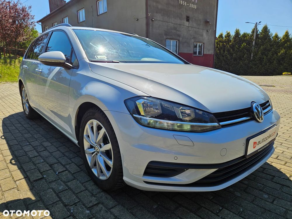 Volkswagen Golf - 4