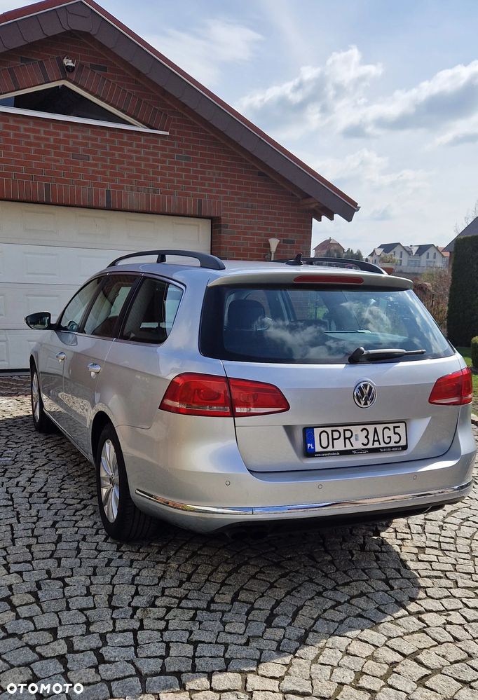 Volkswagen Passat 2.0 TDI Comfortline DSG - 4