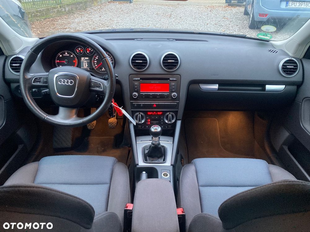 Audi A3 Sportback - 12