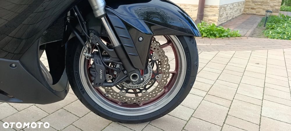 Kawasaki GTR - 28