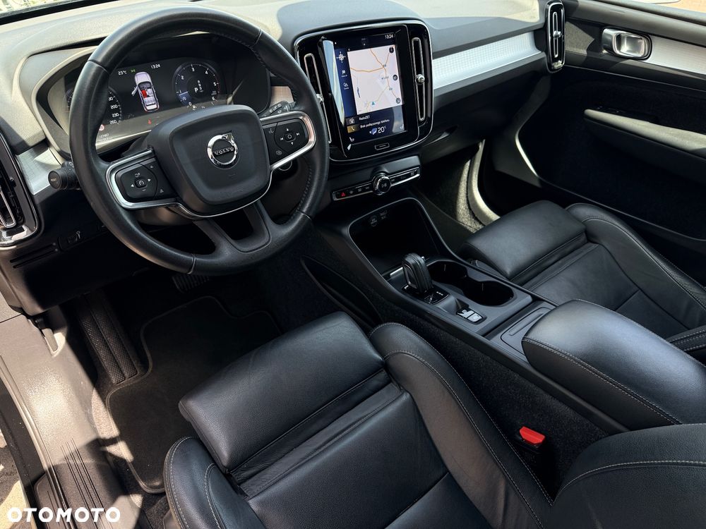 Volvo XC 40 D4 AWD Geartronic Momentum Pro - 6