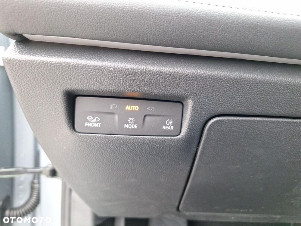 Volkswagen Passat - 27