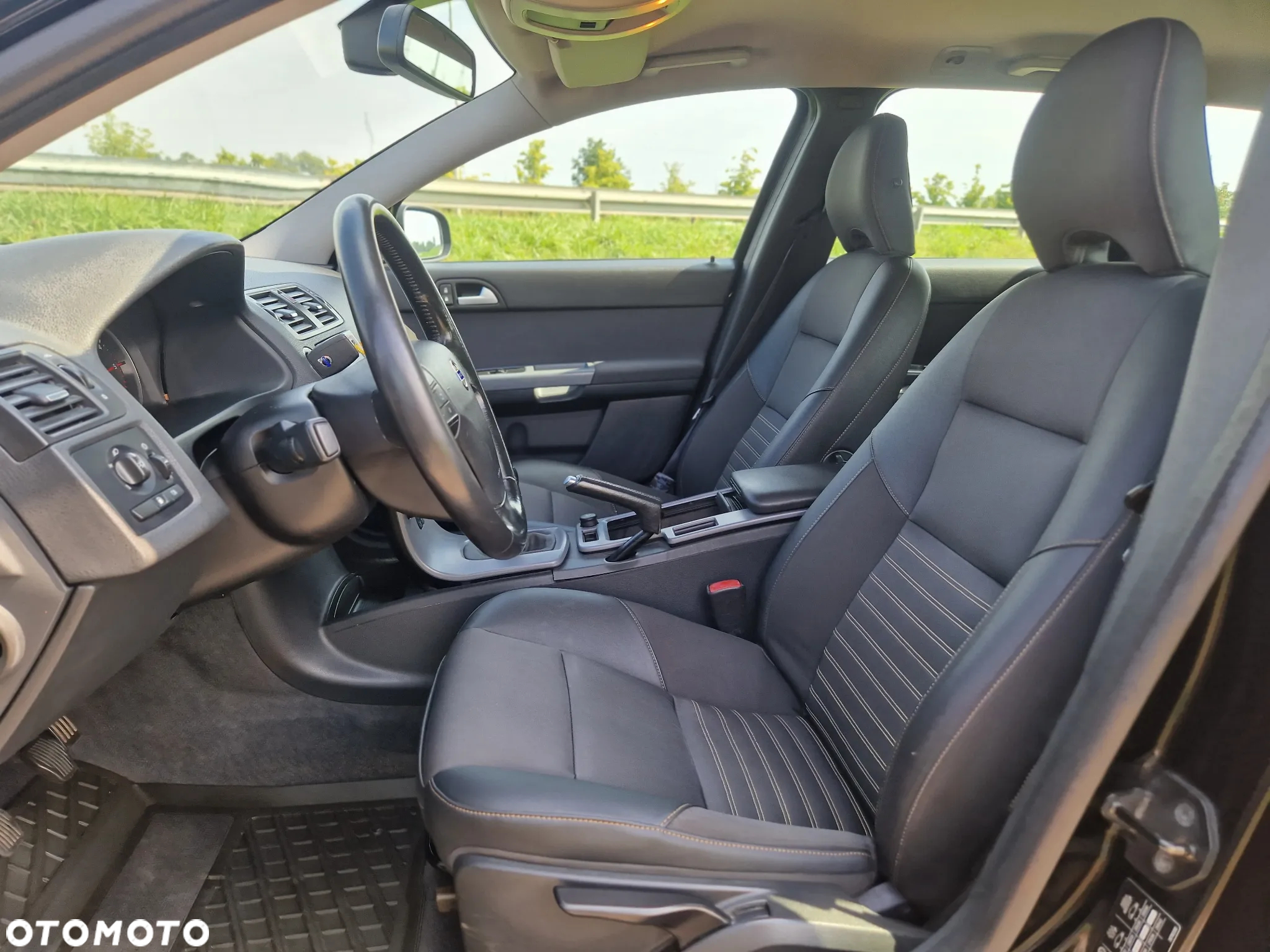 Volvo V50 D5 - 8