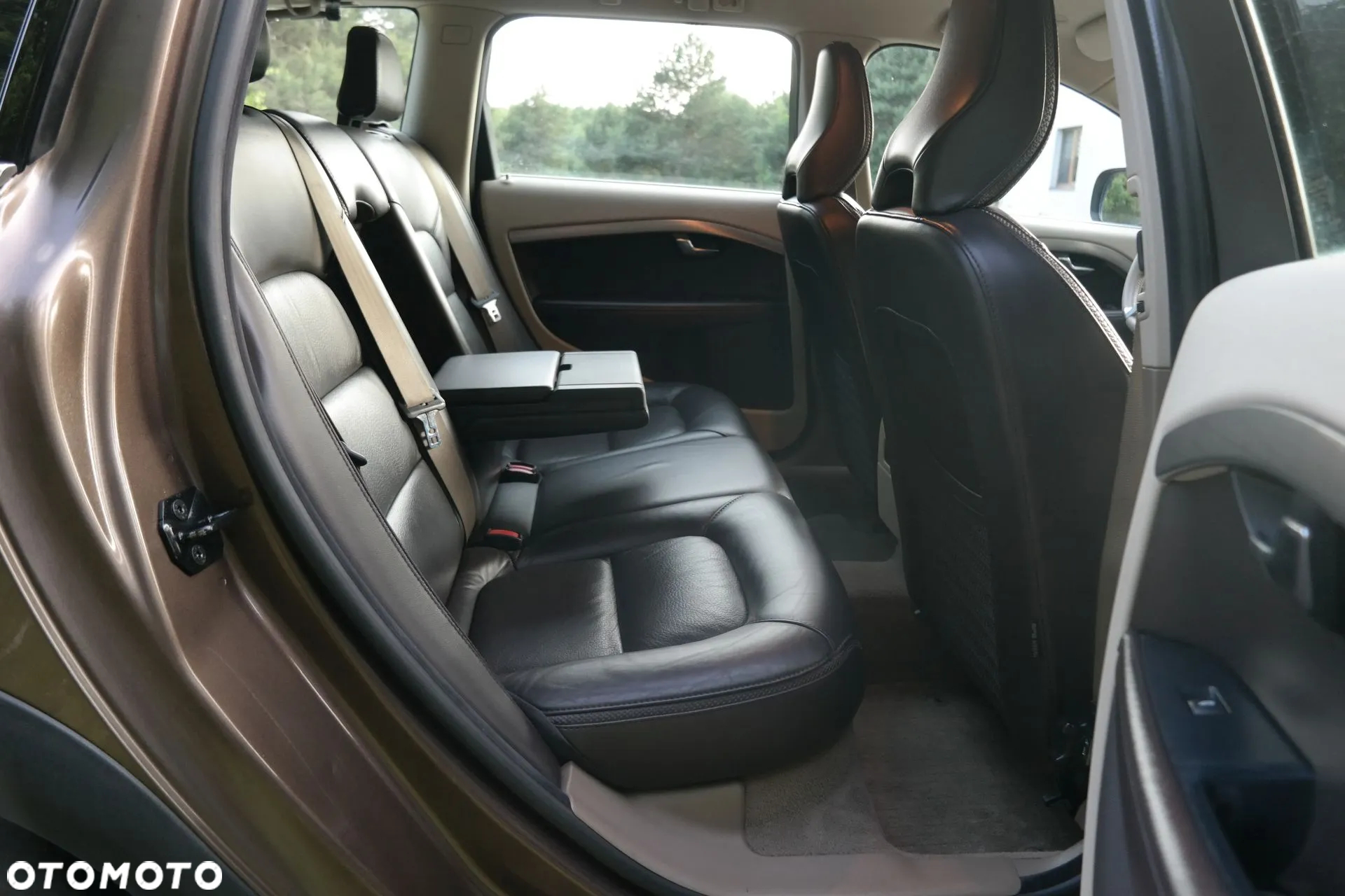 Volvo XC 70 D5 AWD Dynamic Summum - 16
