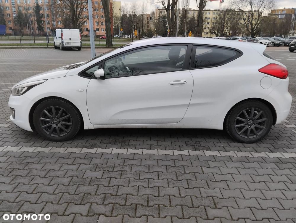 Kia Ceed 1.6 GDI L - 3