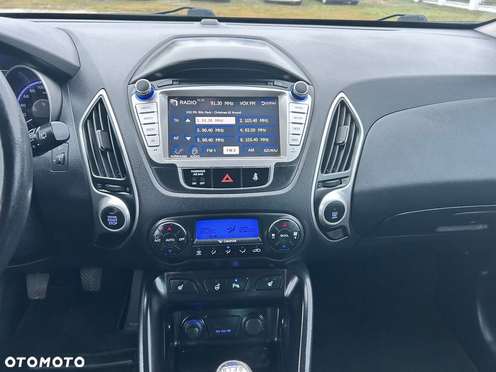 Hyundai ix35 blue 1.6 2WD Finale Gold - 13