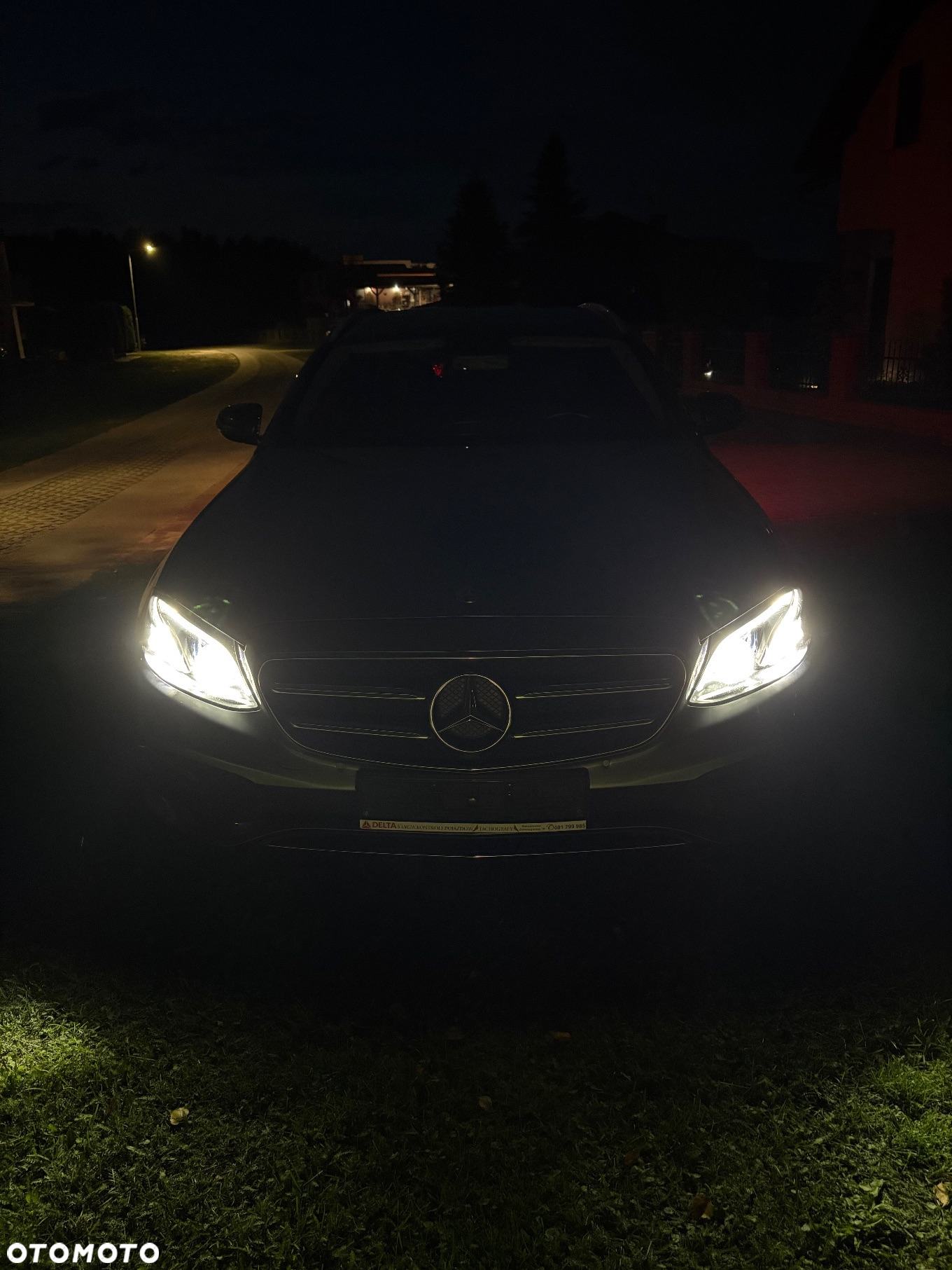 Mercedes-Benz Klasa E 220 d T 9G-TRONIC Avantgarde - 32