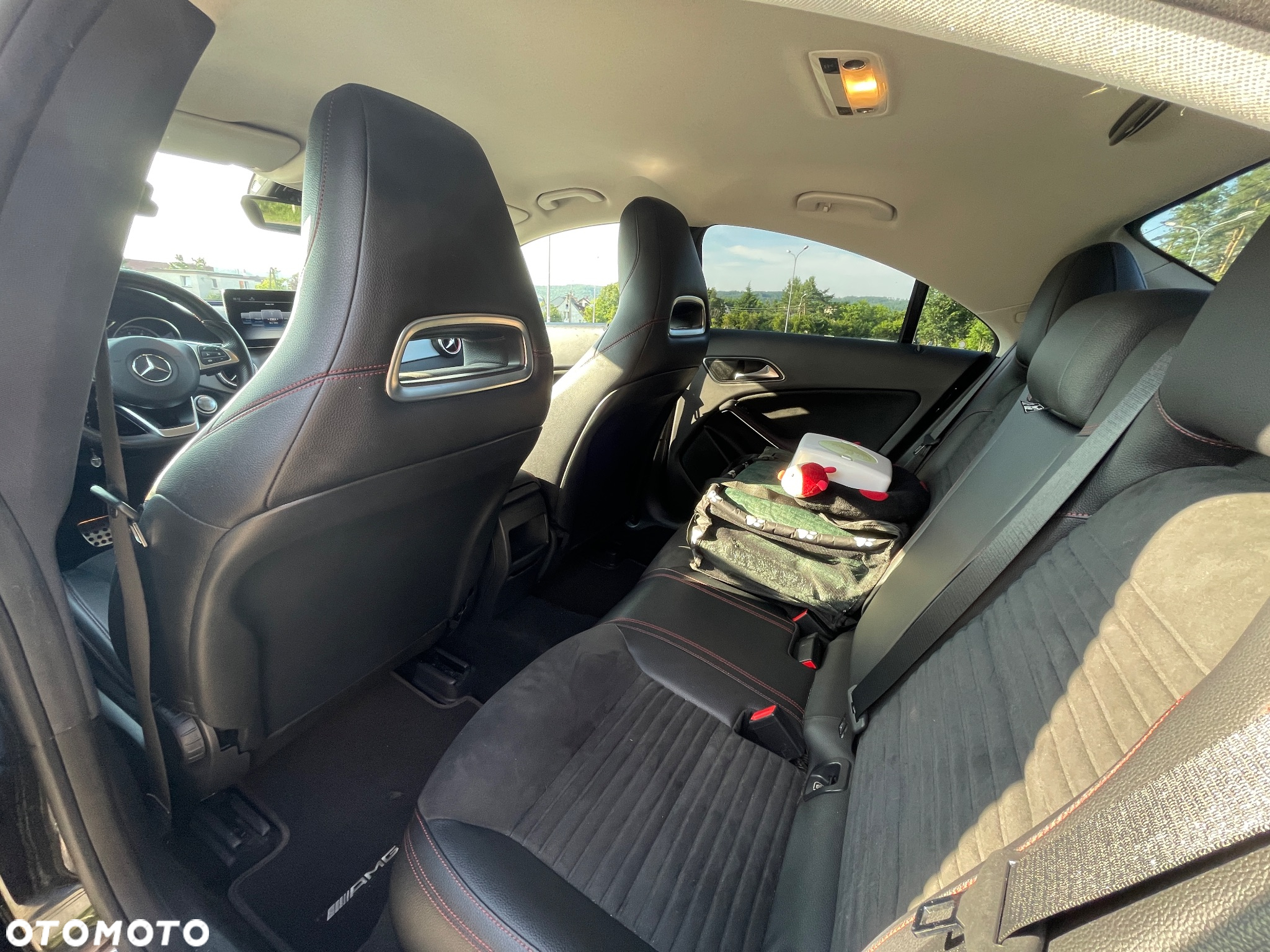 Mercedes-Benz CLA 220 4-Matic AMG Line - 14