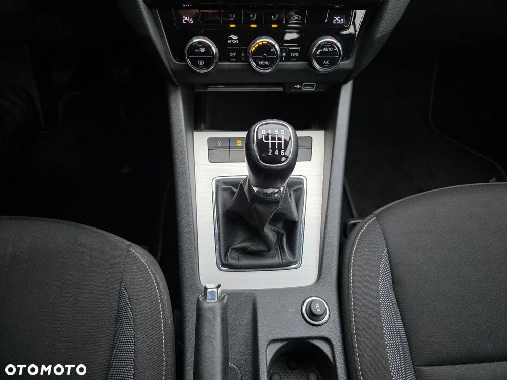 Skoda Octavia 1.5 TSI ACT Ambition - 21