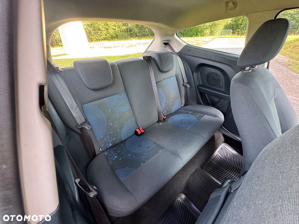 Ford Fiesta - 28