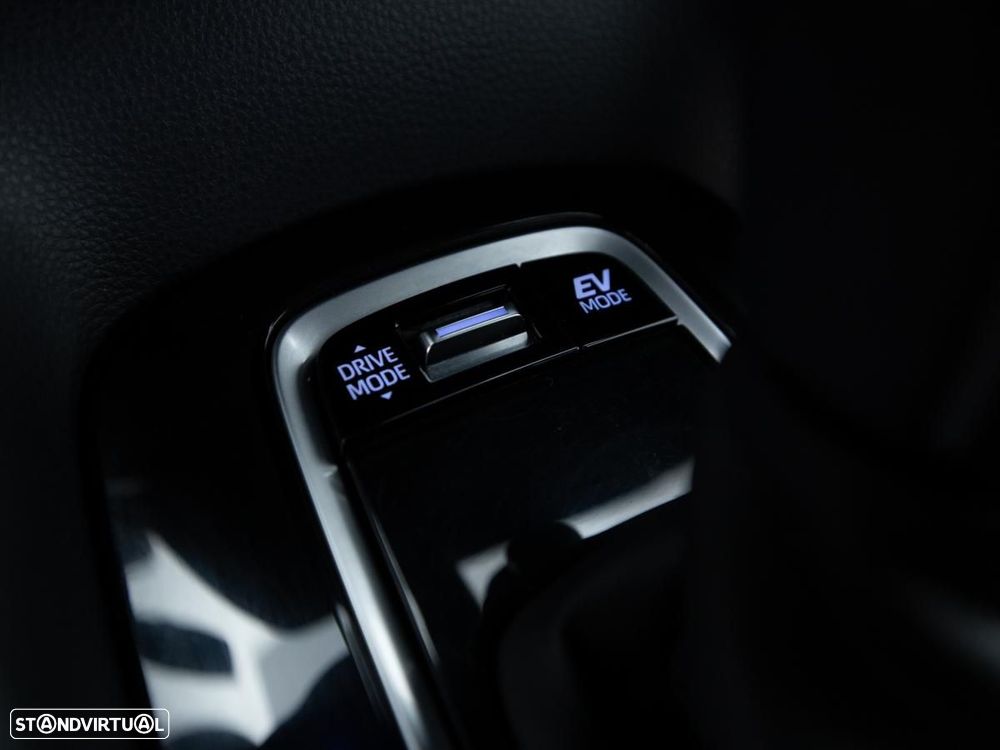 Toyota Corolla Touring Sports - 16