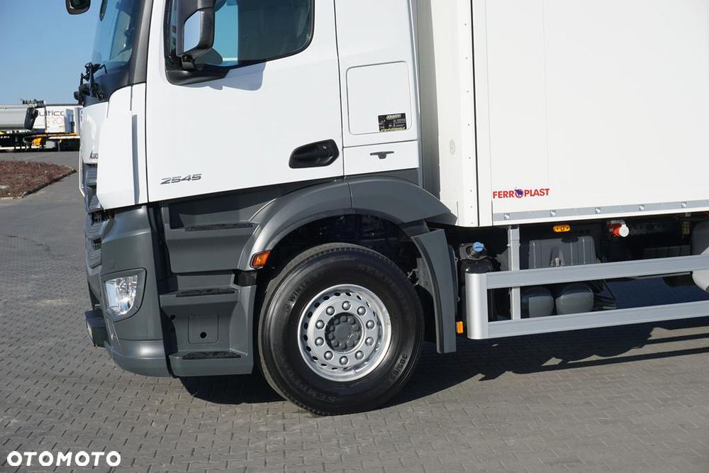 Mercedes-Benz ANTOS / 2545 / EURO 6 / CHŁODNIA + WINDA / 23 PALETY / OŚ SKRĘTNA - 31