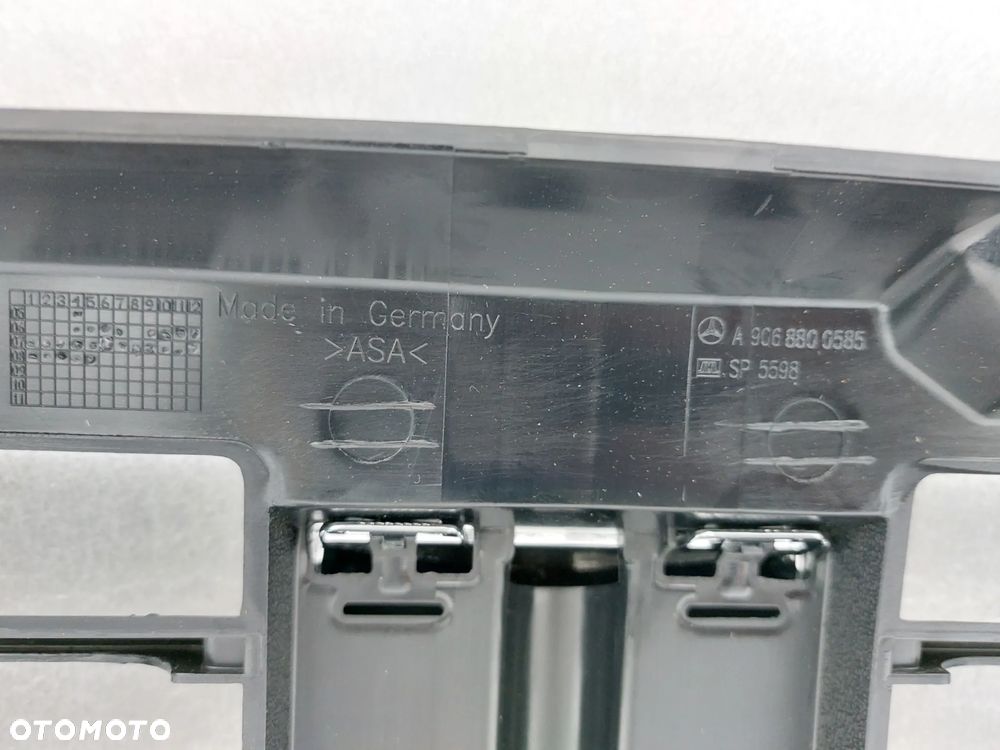 Grill atrapa Mercedes Dodge Sprinter W906 - 8