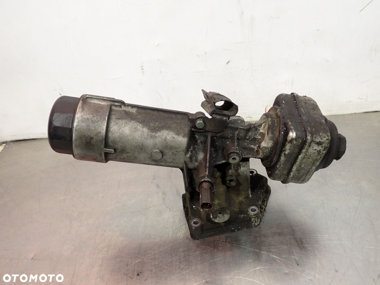 PODSTAWA FILTRA OLEJU VOLKSWAGEN GOLF V 038115389B - 3