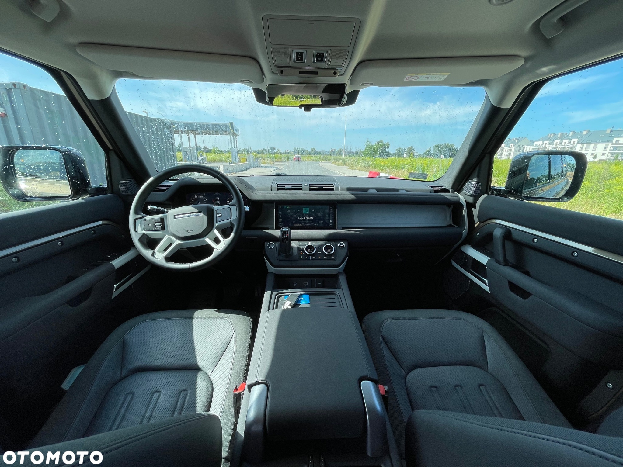 Land Rover Defender 110 2.0 D240 SE - 6