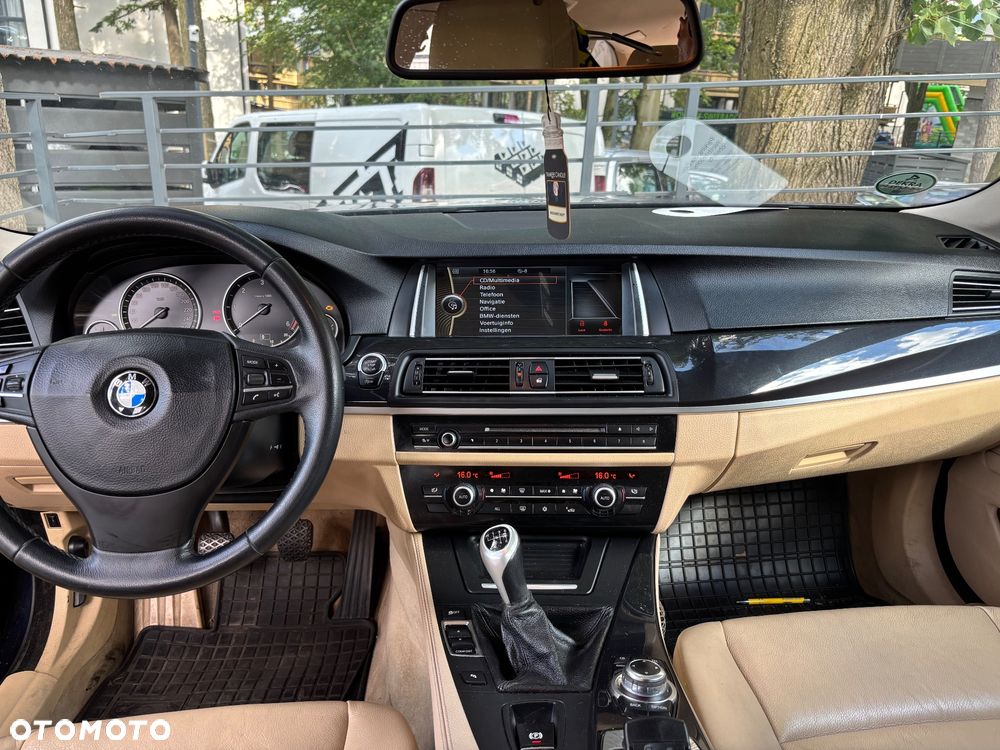 BMW Seria 5 520d - 2